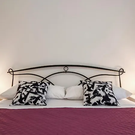 Ferienwohnung Appia Luxe - A Poche Fermate Del Centro Rom Exterior foto