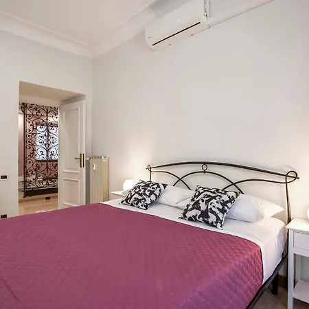 Ferienwohnung Appia Luxe - A Poche Fermate Del Centro Rom Exterior foto