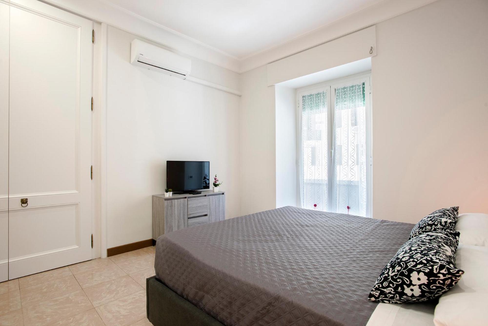 Appia Luxe - A Poche Fermate Del Centro Appartement