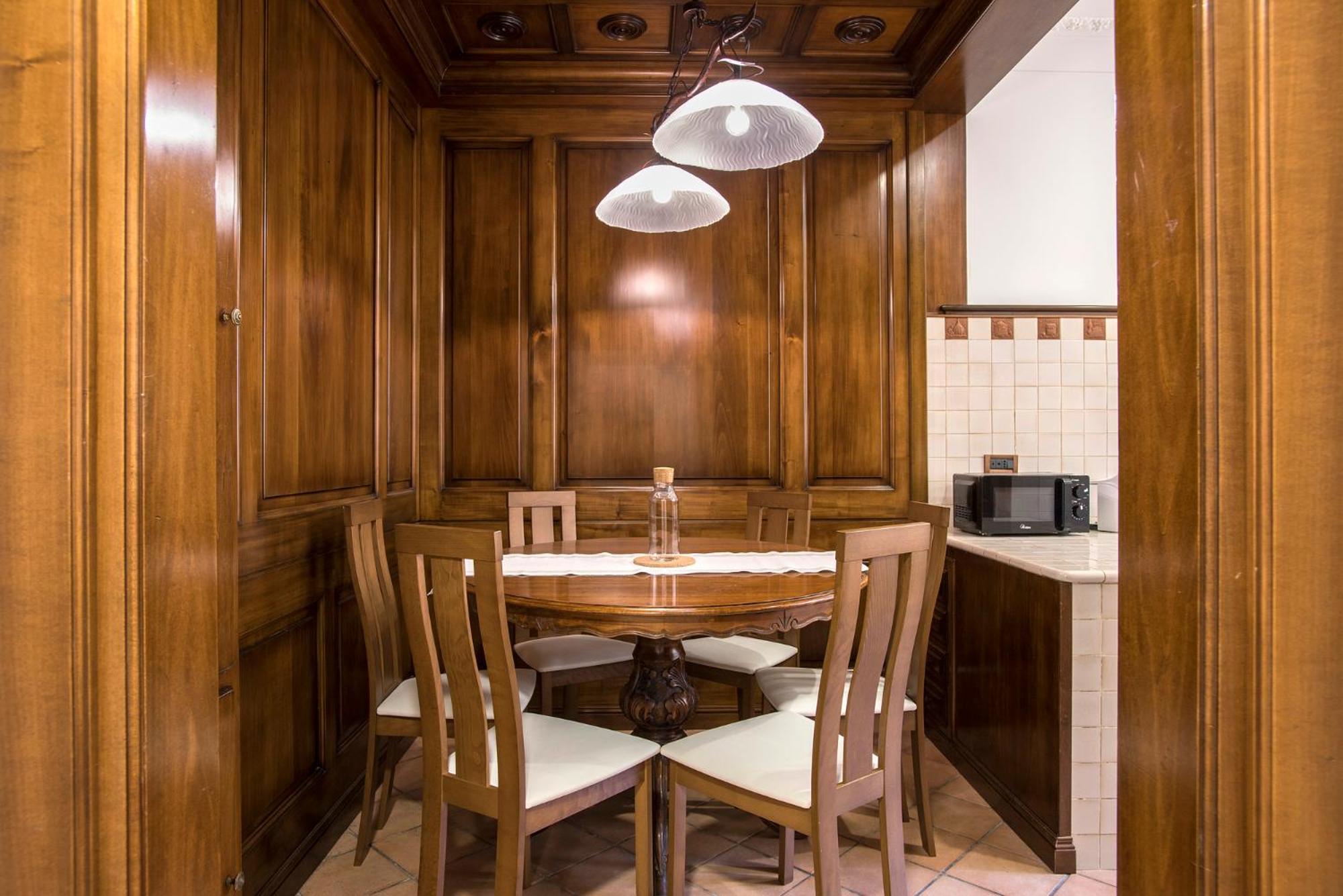 Appia Luxe - A Poche Fermate Del Centro Appartement *